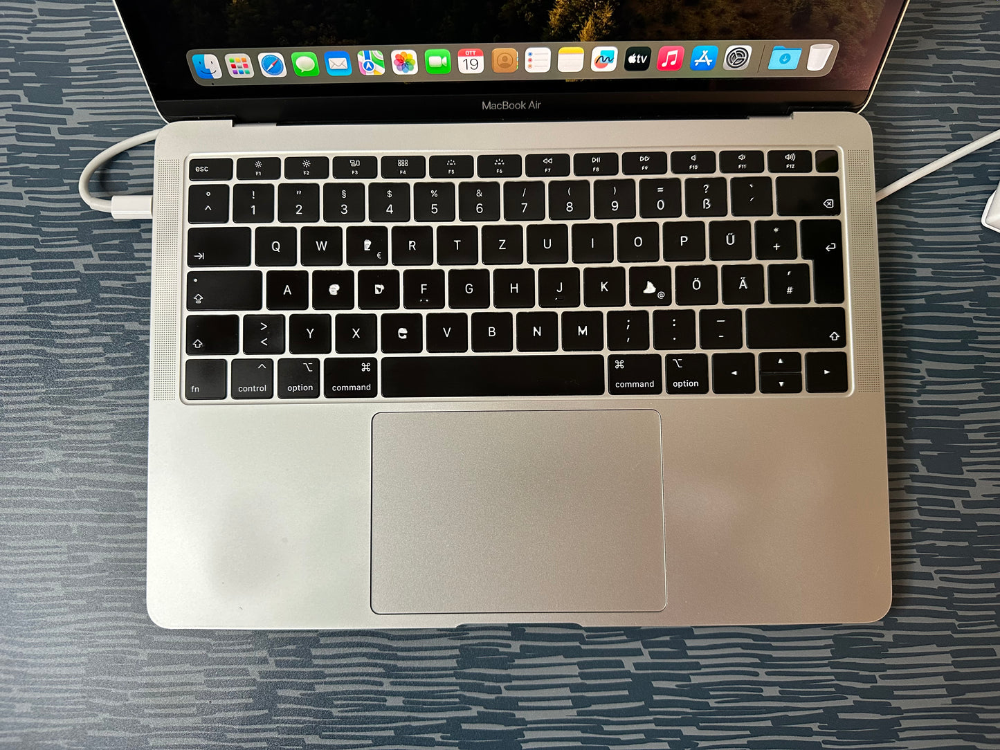 MacBook Air (2018) [13,3", Retina, Intel Core i5 6GHz, 8GB RAM, 256GB SSD, Intel UHD Graphics 617, macOS] argento