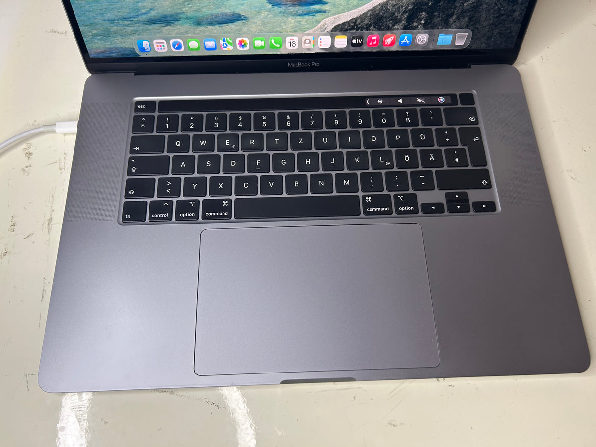 MacBook Pro (2019) [16", Touch Bar, Intel Core i7 2,6GHz, 32GB RAM, 512GB SSD, AMD Radeon Pro 5300M, macOS] grigio