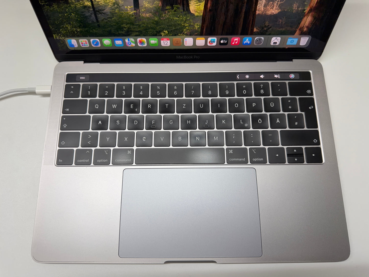 MacBook Pro (2018) [13,3", Touch Bar, Intel Core i5 2,3GHz, 16GB RAM, 512GB SSD, Intel Iris Plus Graphics 655, macOS] argento