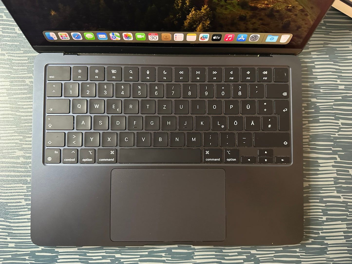 MacBook Air (2022) [13,6" Retina, M2 8 Core 3,2GHz, 8GB RAM, 256GB SSD, 8-CoreGPU, macOS] mezzanotte