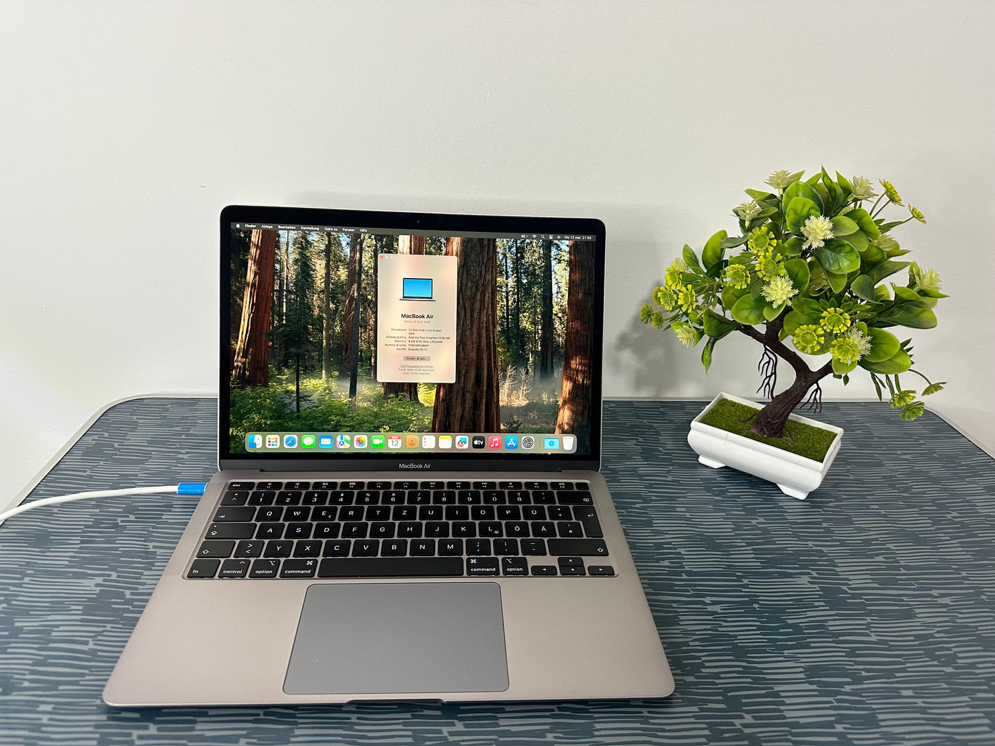 MacBook Air (2020) [13,3", Retina, Intel Core i5 1,1GHz, 8GB RAM, 256GB SSD, Intel Iris Plus Graphics, macOS] grigio