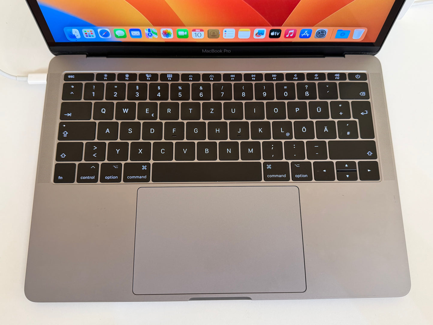 MacBook Pro (2017) [13,3", Intel Core i5 2,3GHz, 8GB RAM, 256GB SSD, Intel Iris Plus Graphics 640, macOS] Grigio