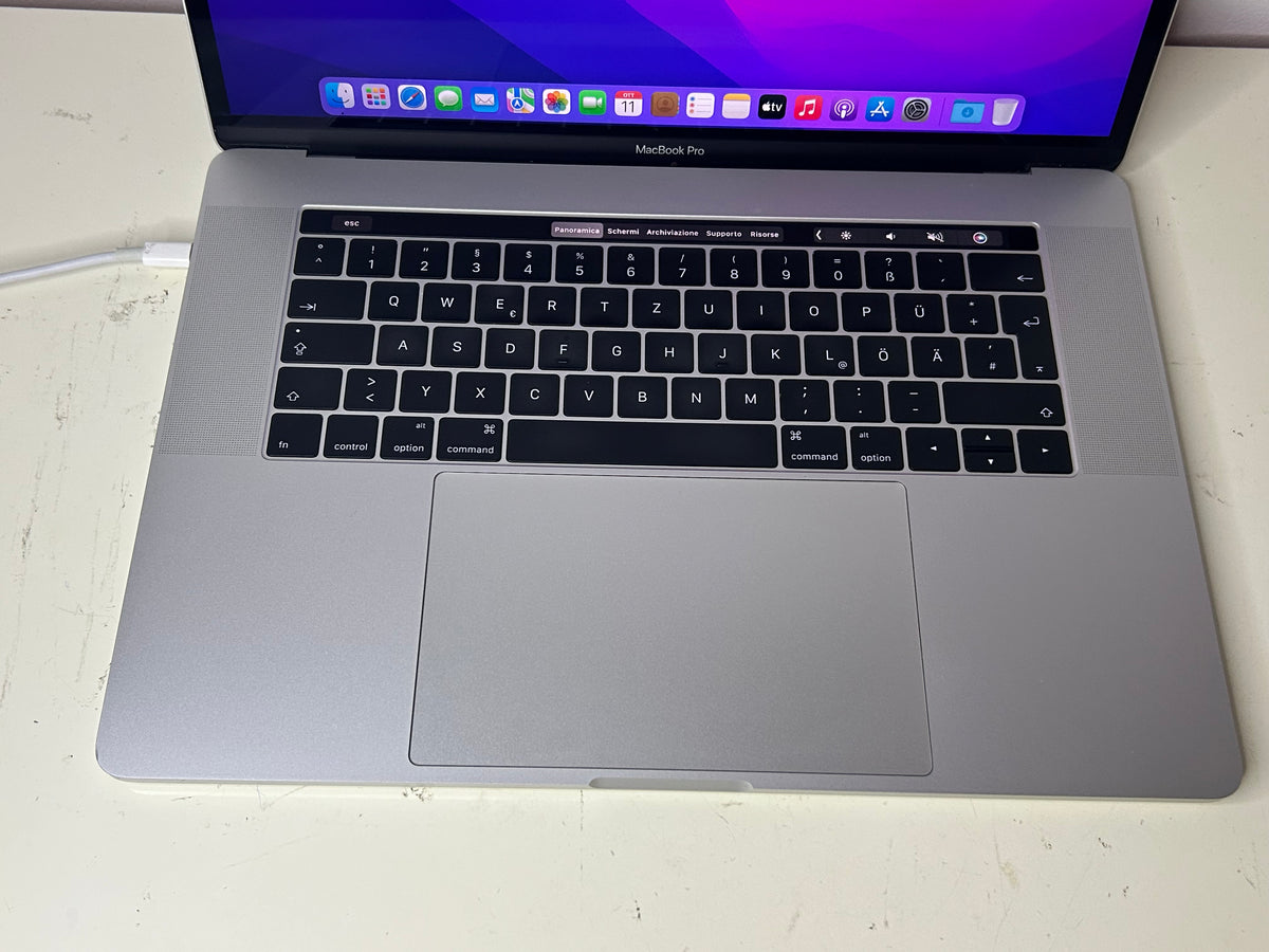 MacBook Pro (2016) [15,4", Touch Bar, Intel Core i7 2,7GHz, 16GB RAM, 512GB SSD, AMD Radeon Pro, macOS] Grigio