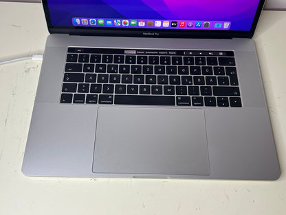 MacBook Pro (2016) [15,4", Touch Bar, Intel Core i7 2,7GHz, 16GB RAM, 512GB SSD, AMD Radeon Pro, macOS] Grigio
