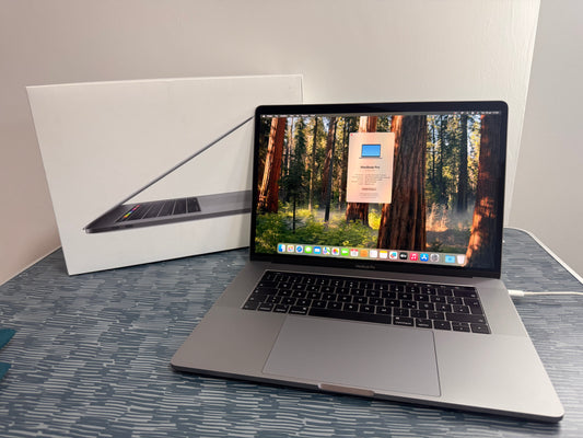 MacBook Pro (Mid 2018) [15,4", Touch Bar, Intel Core i7 2,2GHz, 16GB RAM, 512GB SSD, AMD Radeon Pro 555X, macOS] grigio