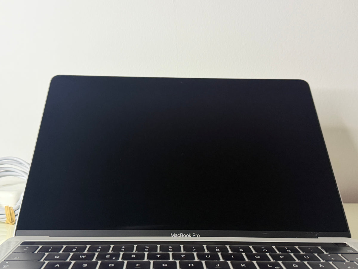 MacBook Pro (2017) [13,3", Retina, Touch Bar, Intel Core i5 3,1GHz, 16GB RAM, 512GB SSD, Intel Iris Plus Graphics 650, macOS] argento