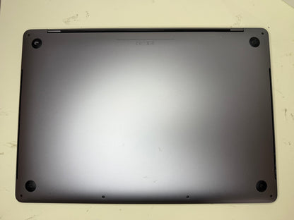 MacBook Pro (2017) [15,4", Touch Bar, Intel Core i7 2,8GHz, 16GB RAM, 256GB SSD, Intel HD Graphics 630 + AMD Radeon Pro 555, macOS] grigio