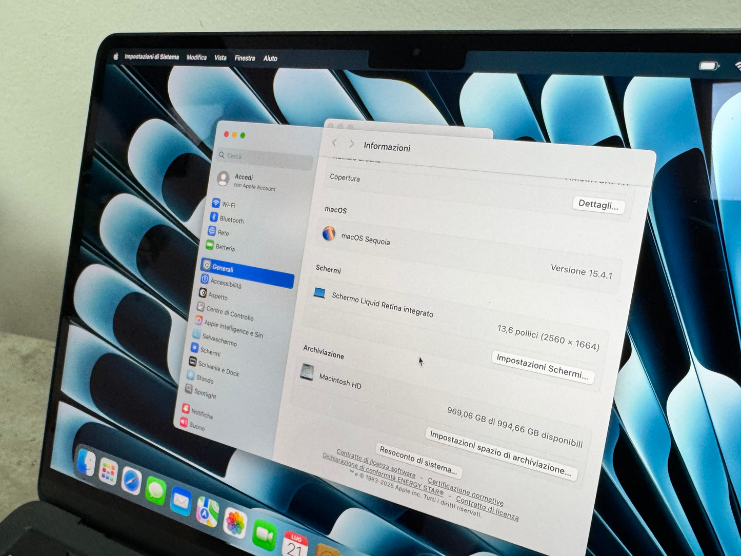 MacBook Air (2022) [13,6" Retina, M2 8 Core 3,2GHz, 16GB RAM, 1TB SSD, 8-CoreGPU, macOS] mezzanotte