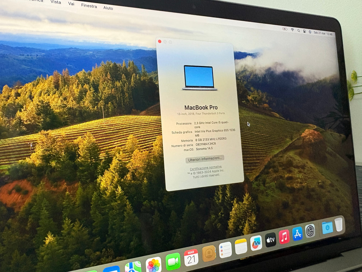 MacBook Pro (Mid 2018) [13,3", Touch Bar, Intel Core i5 2,3GHz, 8GB RAM, 256GB SSD, Intel Iris Plus Graphics 655, macOS] Grigio