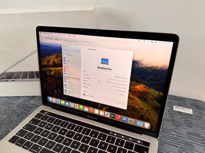 MacBook Pro (2019) [13,3", Touch Bar, Intel Core i5 2,4GHz, 16GB RAM, 512GB SSD, Intel Iris Plus Graphics 655, Mac OS X] argento