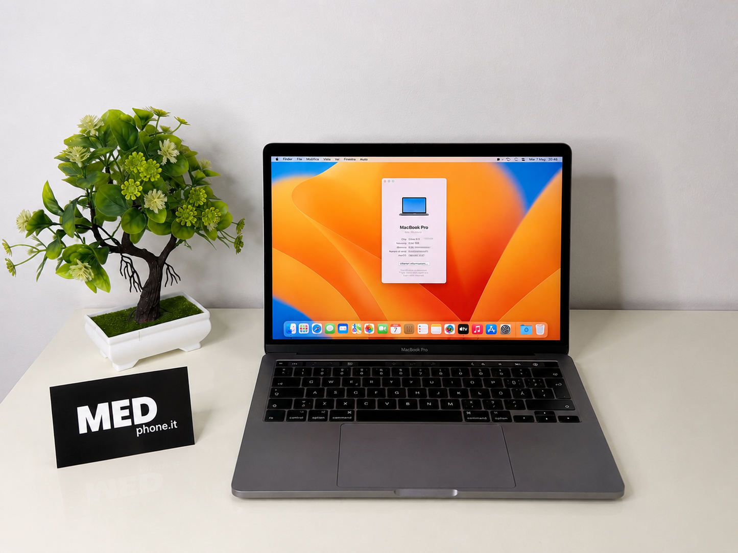 MacBook Pro (2017) [13,3", Touch Bar, Intel Core i5 3,1GHz, 8GB RAM, 256GB SSD, Intel Iris Plus Graphics 650, macOS] Grigio