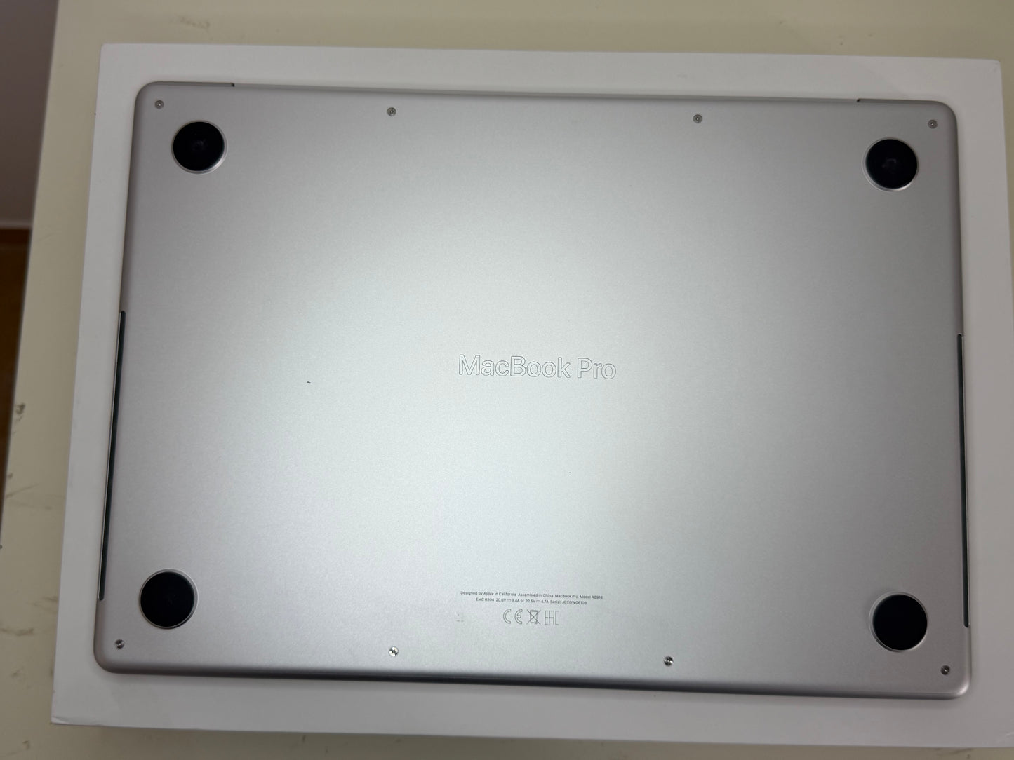 MacBook Pro (2023) [14,2", Apple M3 8 Core, 8GB RAM, 512GB SSD, Apple 10 Core, macOS] argento