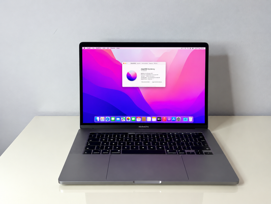 MacBook Pro (2016) [15,4", Touch Bar, Intel Core i7 2,7GHz, 16GB RAM, 512GB SSD, AMD Radeon Pro, macOS] Grigio