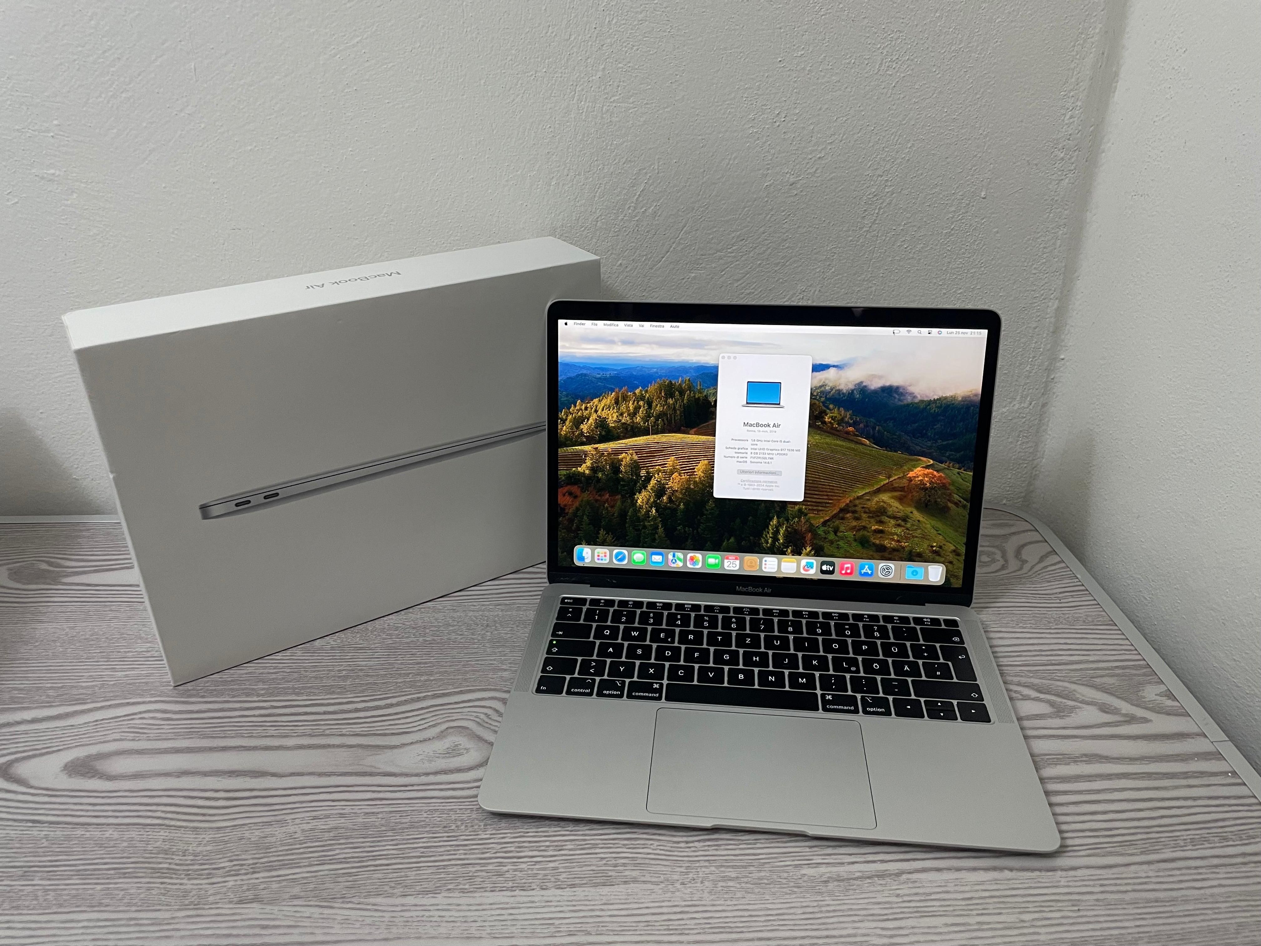 MacBook Air (2019) [13