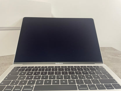 MacBook Air (Mid 2019) [13,3", Retina, Intel Core i5 1,6GHz, 16GB RAM, 128GB SSD, Intel UHD Graphics 617, macOS] argento