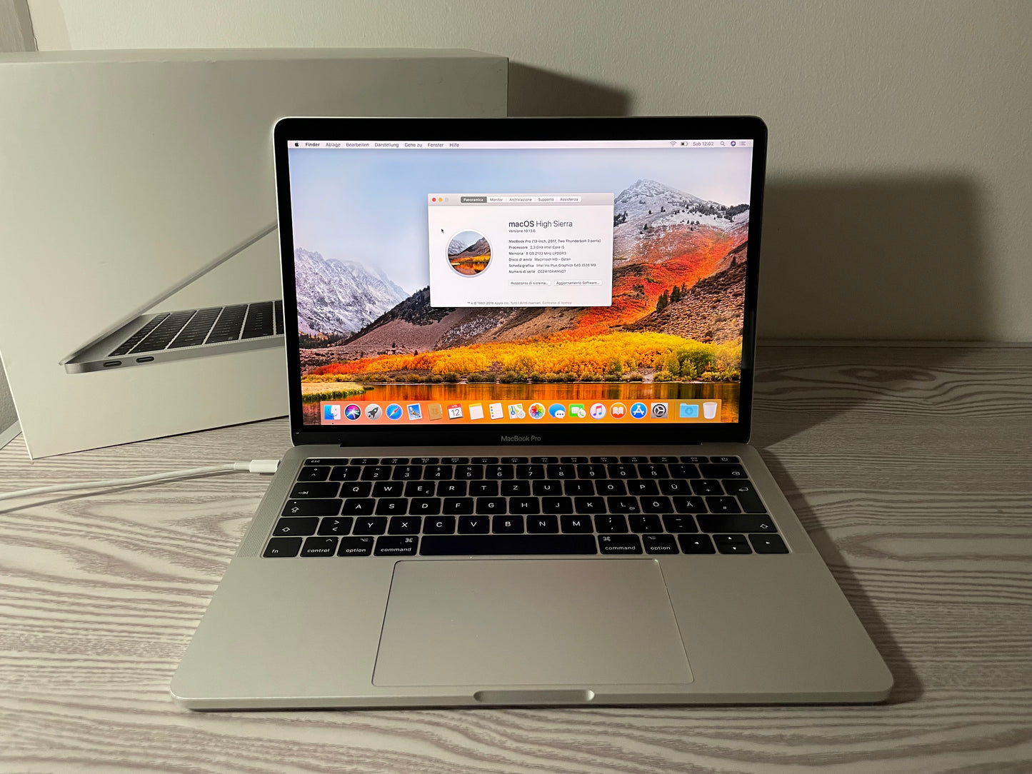 MacBook Pro (2017) [13,3", Intel Core i5 2,3GHz, 8GB RAM, 128GB SSD, Intel Iris Plus Graphics 640, macOS] Argento