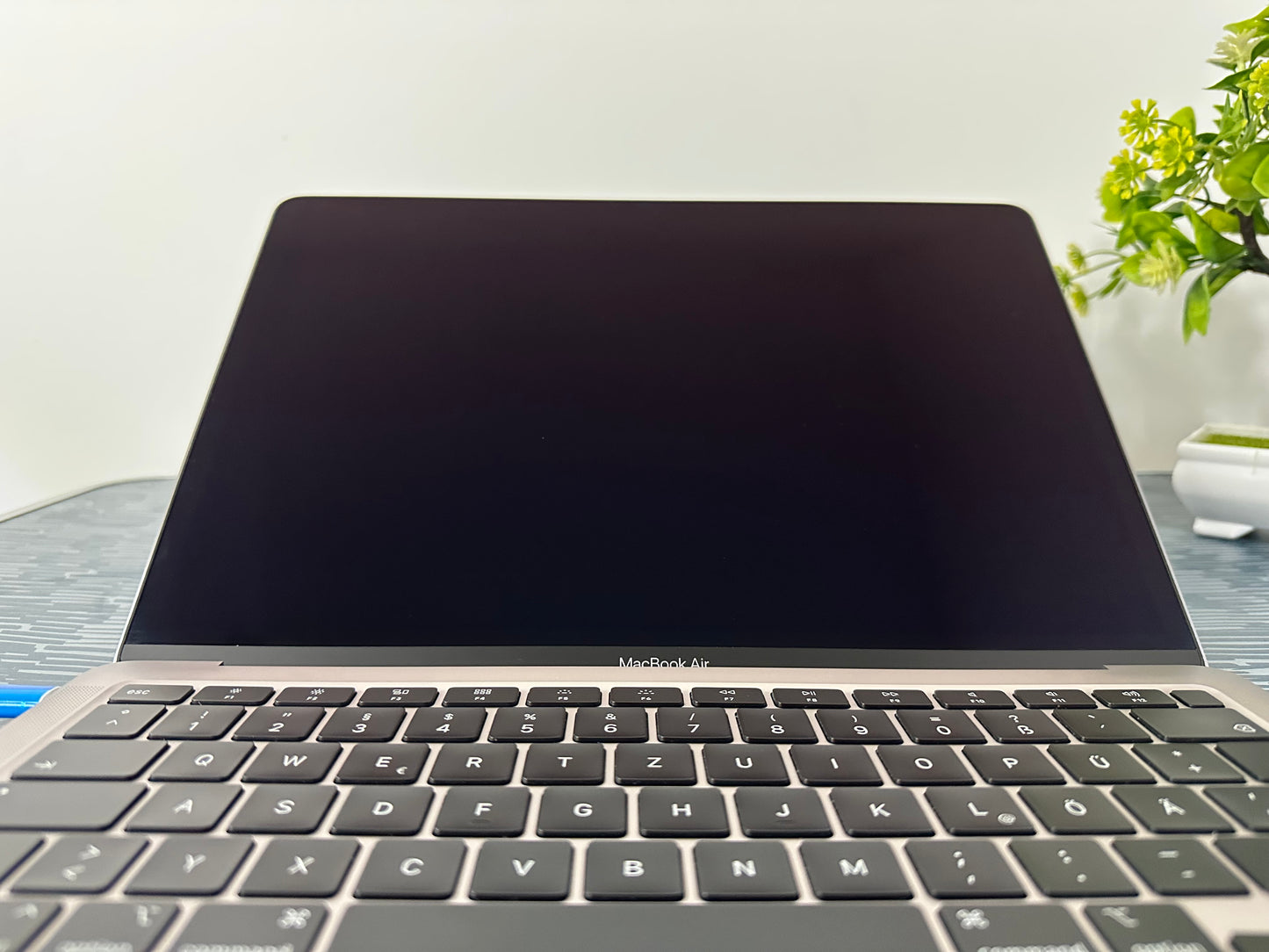 MacBook Air (2020) [13,3", Retina, Intel Core i5 1,1GHz, 8GB RAM, 256GB SSD, Intel Iris Plus Graphics, macOS] grigio