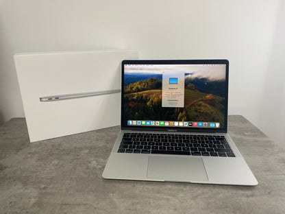 MacBook Air (Mid 2019) [13,3", Retina, Intel Core i5 1,6GHz, 16GB RAM, 128GB SSD, Intel UHD Graphics 617, macOS] argento