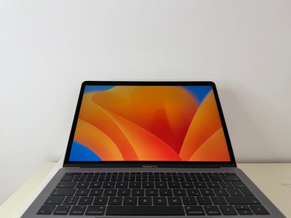 MacBook Pro (2017) [13,3", Intel Core i5 2,3GHz, 8GB RAM, 128GB SSD, Intel Iris Plus Graphics 640, macOS] Grigio