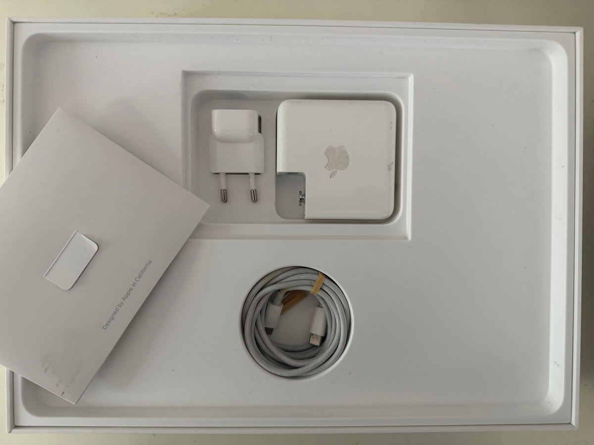 MacBook Pro (2017) [13,3", Touch Bar, Intel Core i5 2,3GHz, 8GB RAM, 128GB SSD, Intel Iris Plus Graphics 650, macOS] grigio
