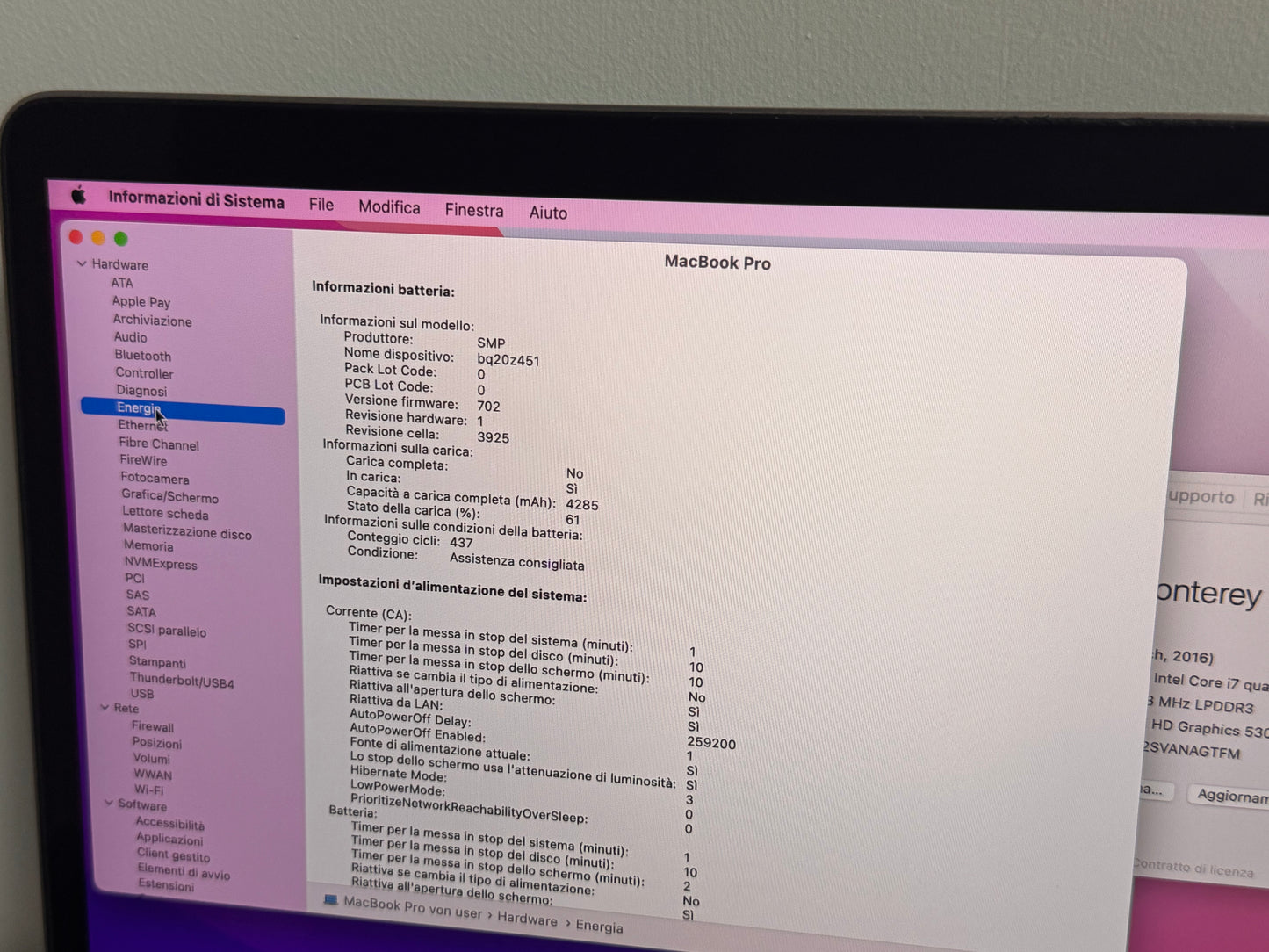 MacBook Pro (2016) [15,4", Touch Bar, Intel Core i7 2,6GHz, 16GB RAM, 512GB SSD, AMD Radeon Pro 455, macOS] grigio