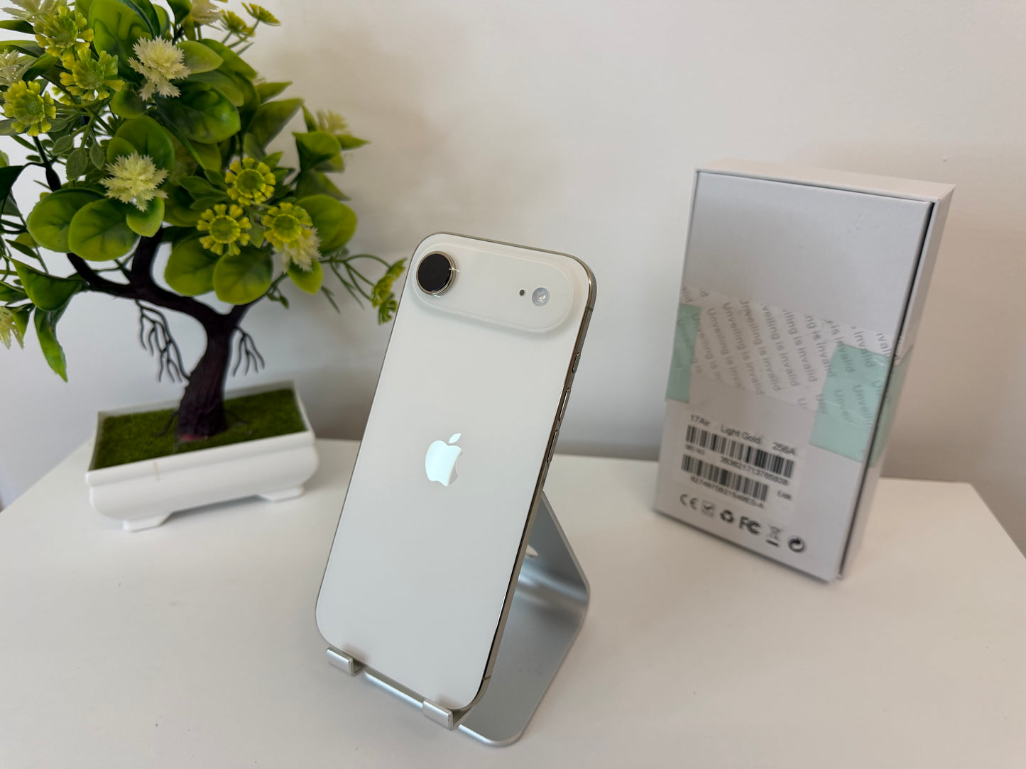 iPhone 17 Air 256GB (Dual e-Sim) Oro Chiaro