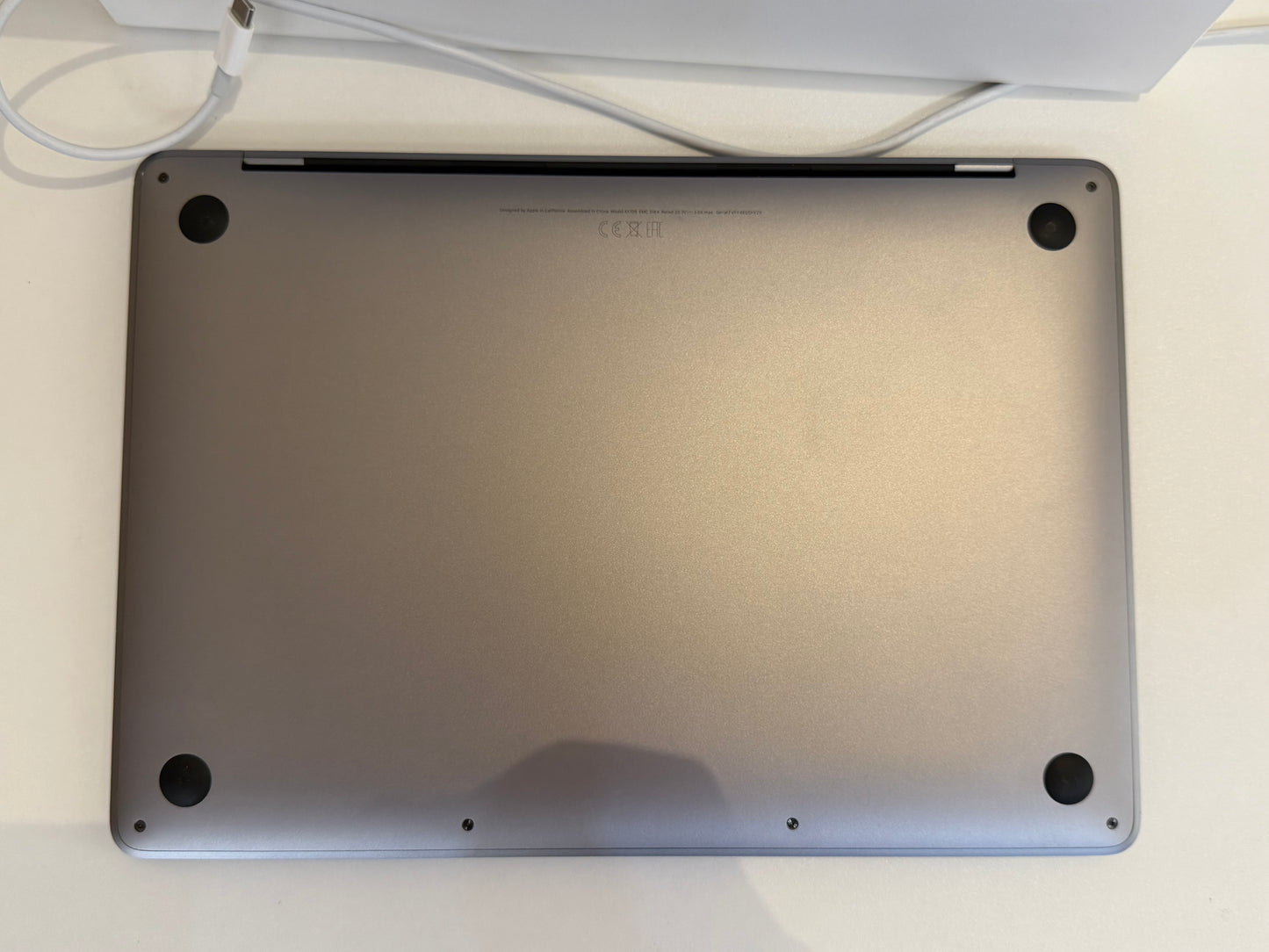 MacBook Pro (2017) [13,3", Intel Core i5 2,3GHz, 8GB RAM, 256GB SSD, Intel Iris Plus Graphics 640, macOS] Grigio
