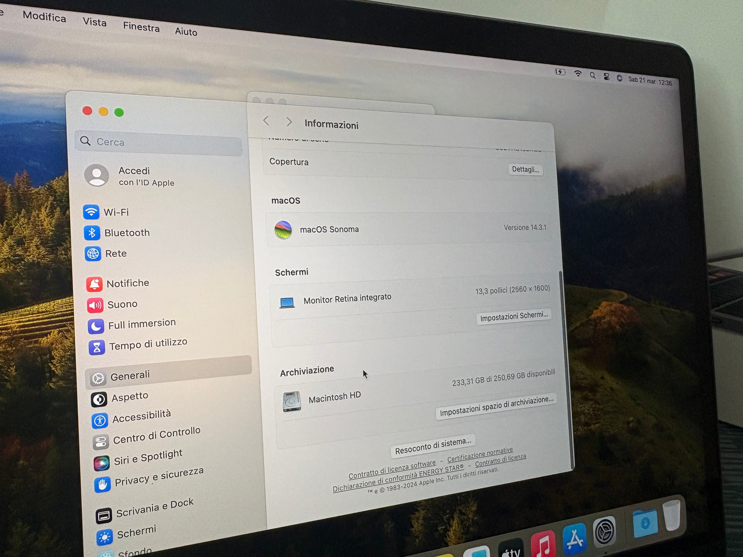 MacBook Pro (Mid 2018) [13,3", Touch Bar, Intel Core i5 2,3GHz, 8GB RAM, 256GB SSD, Intel Iris Plus Graphics 655, macOS] Grigio