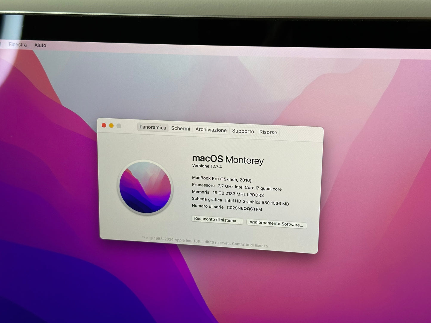 MacBook Pro (2016) [15,4", Touch Bar, Intel Core i7 2,6GHz, 16GB RAM, 512GB SSD, AMD Radeon Pro 455, macOS] grigio