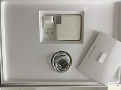 MacBook Pro (2019) [15,4", Touch Bar, Intel Core i9 2,3GHz, 16GB RAM, 512GB SSD, Intel UHD Graphics 630, Mac OS X] Grigio