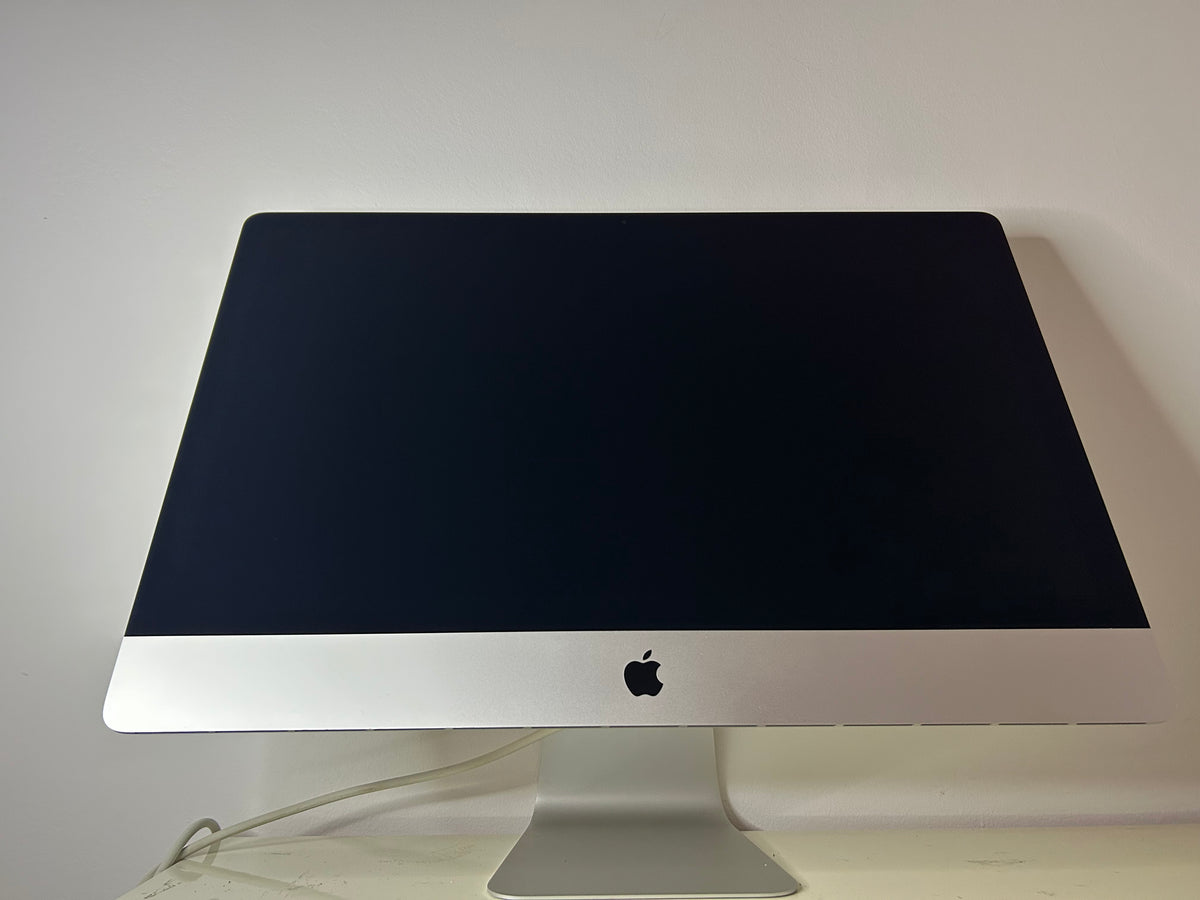 iMac (Mid 2020) [27", 5K Retina, Intel Core i5 3,1GHz, 8GB RAM, 256GB SSD, AMD Radeon Pro 5300, macOS] argento