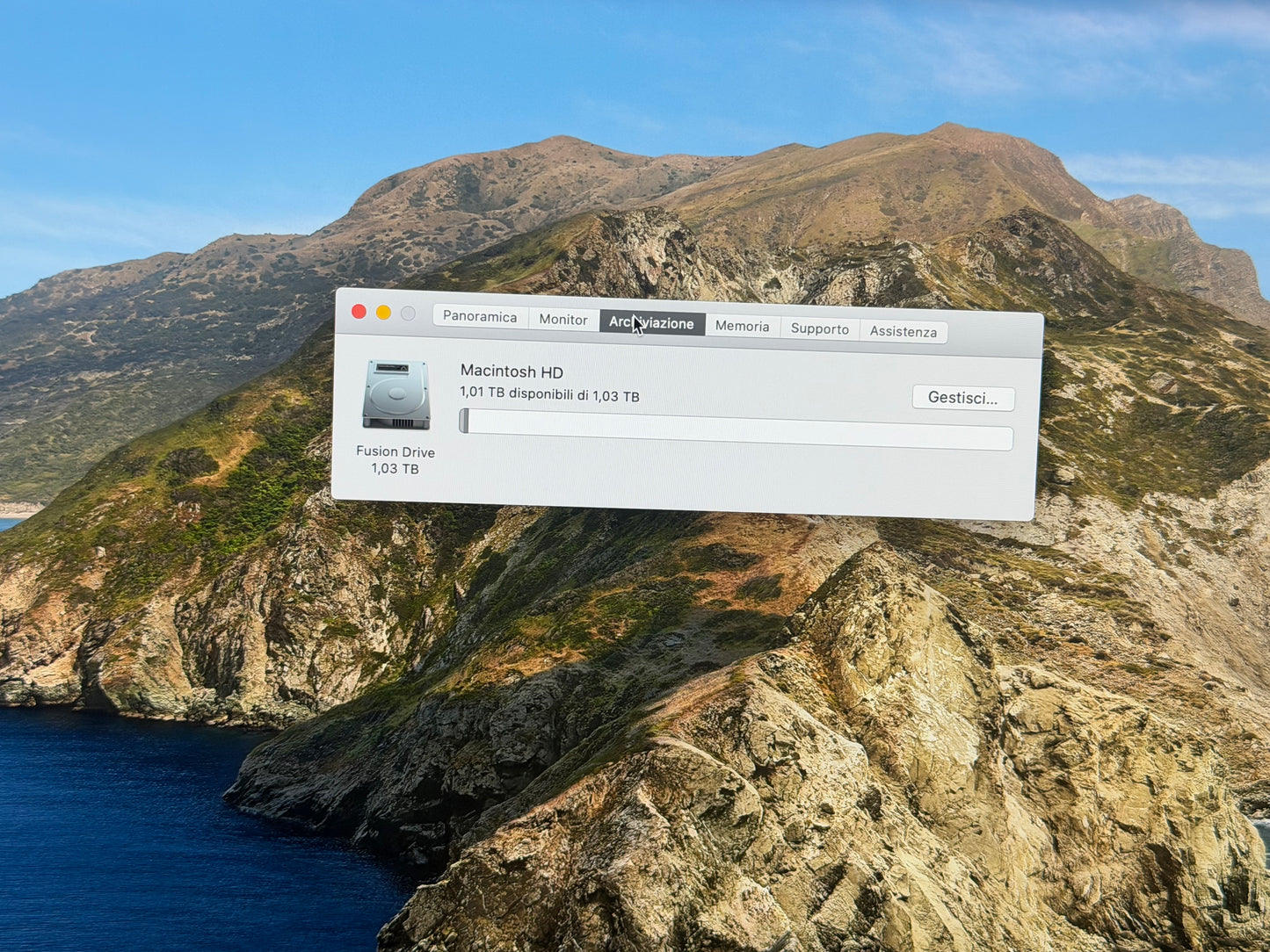 iMac (2019) [27", 5K, Retina, Intel Core i5 3,7GHz, 8GB RAM, 1TB SSD, AMD Radeon Pro 570X, macOS] argento