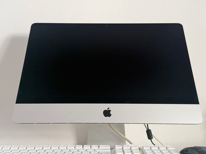 iMac (2014) [21,5", Intel Core i5 1.4GHz, 8GB RAM, 500GB HDD, Intel HD Graphics 5000, macOS] argento