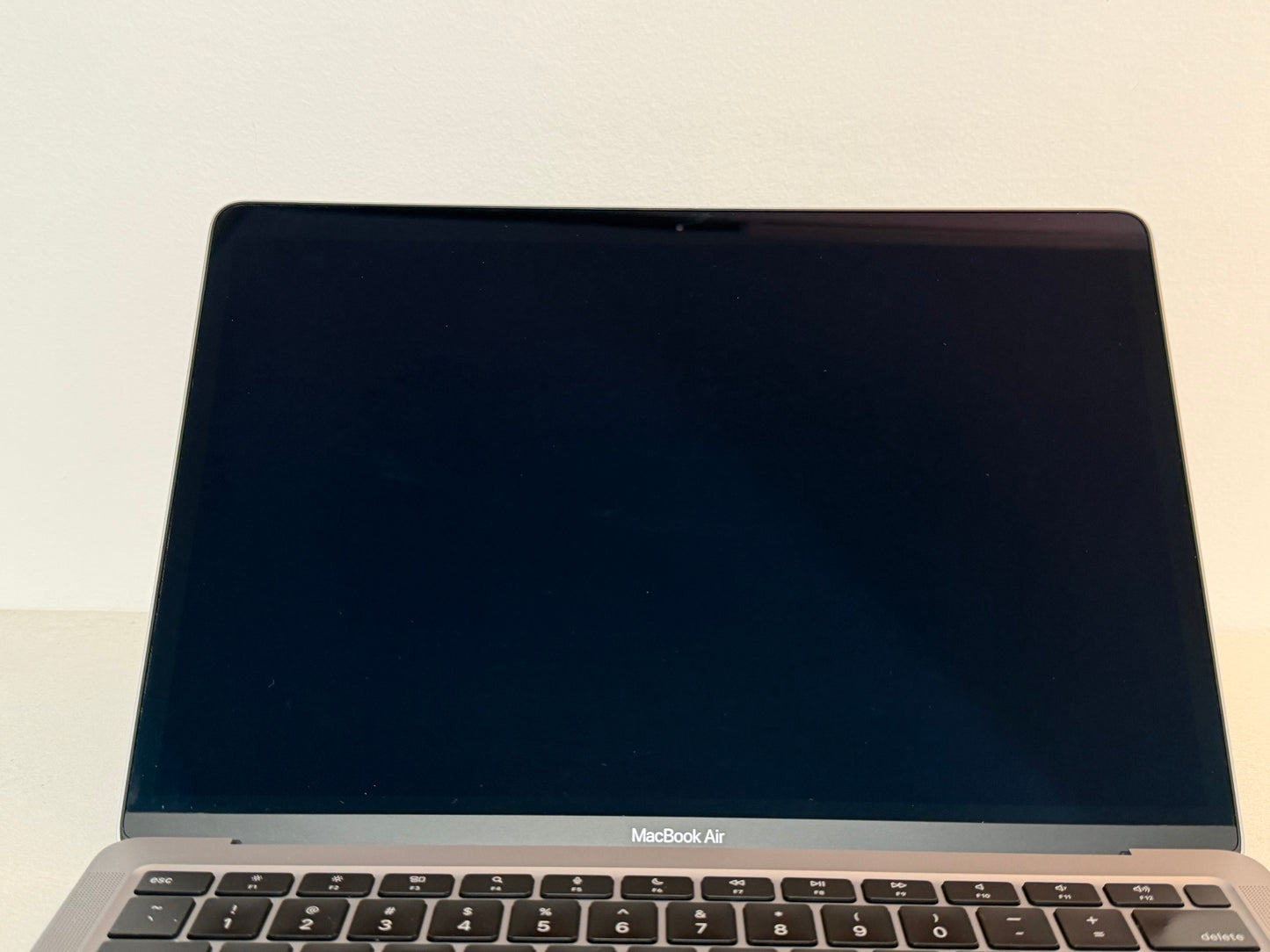 MacBook Air M1 (Late 2020) [13,3", Retina, Apple M1, 8GB RAM, 128GB SSD, Apple 7 Core, macOS] Grigio