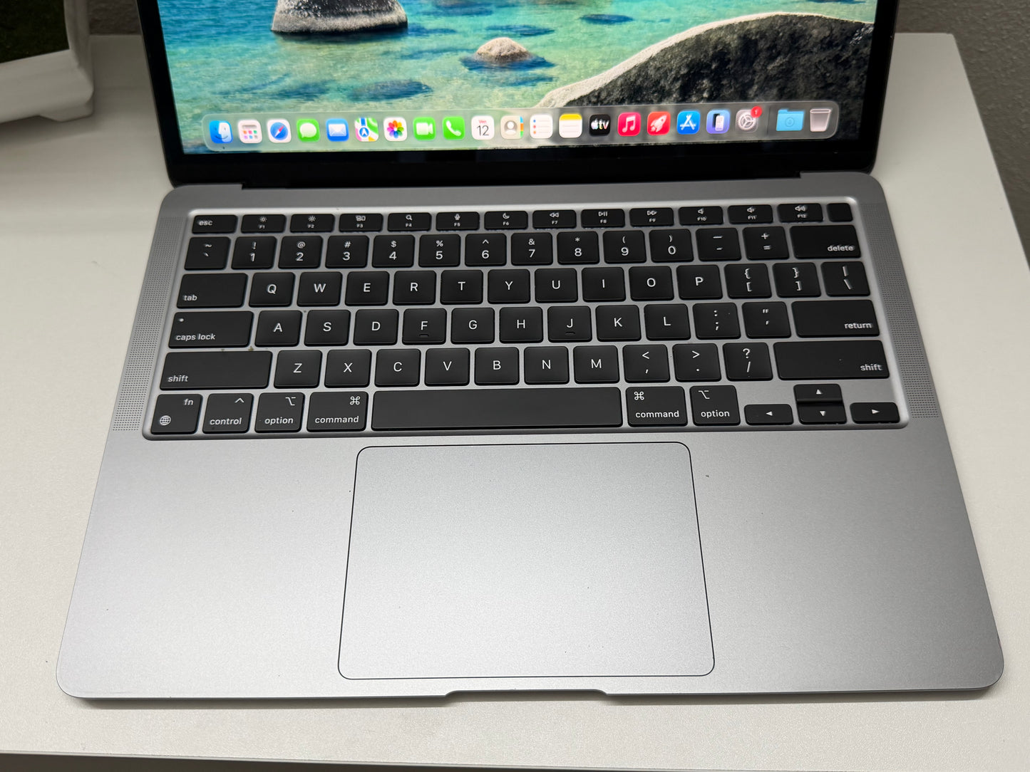 MacBook Air M1 (Late 2020) [13,3", Retina, Apple M1, 8GB RAM, 128GB SSD, Apple 7 Core, macOS] Grigio