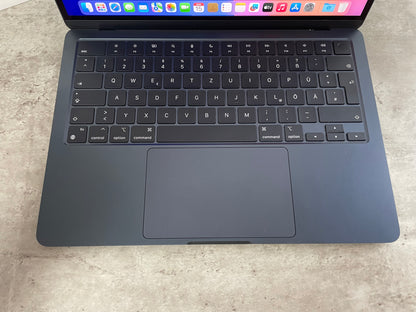 MacBook Air (2022) [13,6", Liquid Retina, M2 8-Core 3,2GHz, 8GB RAM, 512GB SSD, 10-Core GPU, macOS] mezzanotte