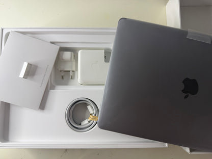 MacBook Pro (2018) [13,3", Touch Bar, Intel Core i5 2,3GHz, 16GB RAM, 256GB SSD, Intel Iris Plus Graphics 655, macOS] Grigio