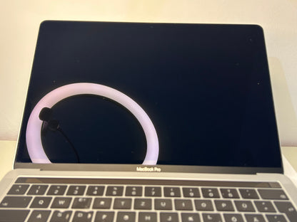 MacBook Pro (2019) [13,3", Touch Bar, Intel Core i5 1,4GHz, 8GB RAM, 256GB SSD, Intel Iris Plus Graphics 645, Mac OS X] Grigio