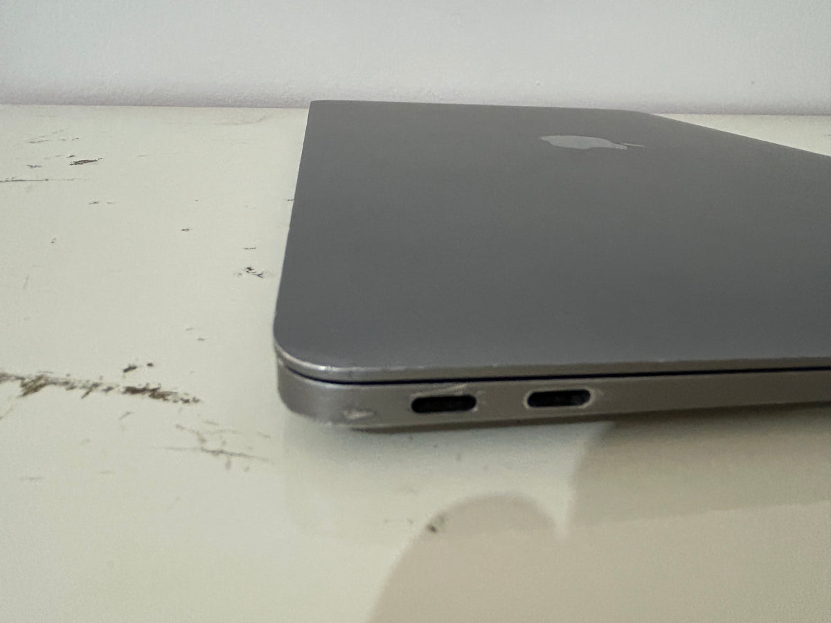 MacBook Air M1 (Late 2020) [13,3", Retina, Apple M1, 8GB RAM, 256GB SSD, Apple 7 Core, macOS] Grigio