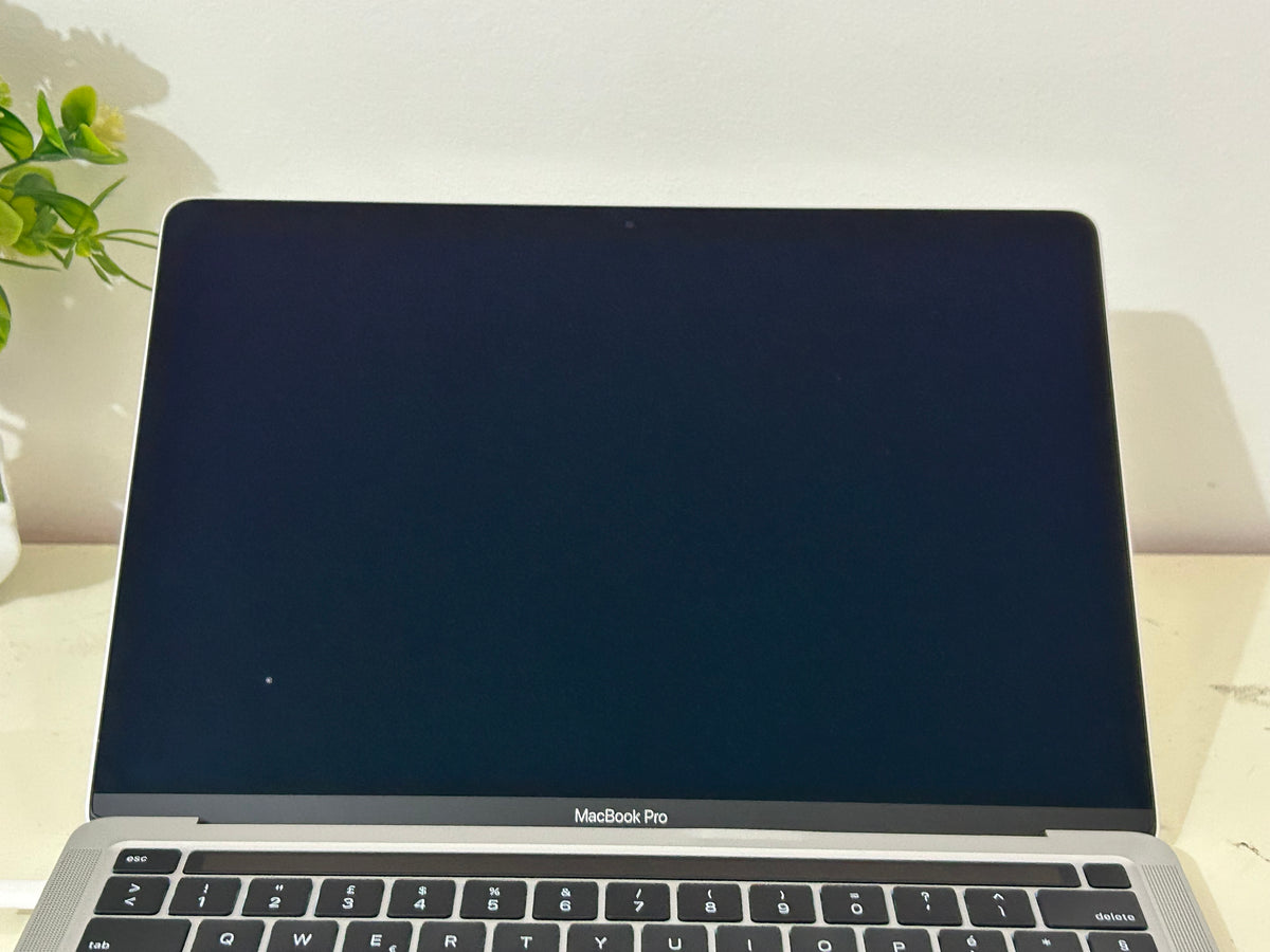 MacBook Pro (2020) M1 [13,3", Touch Bar, Apple M1 3,2GHz, 8GB RAM, 256GB SSD, Apple 8 Core, macOS] Grigio