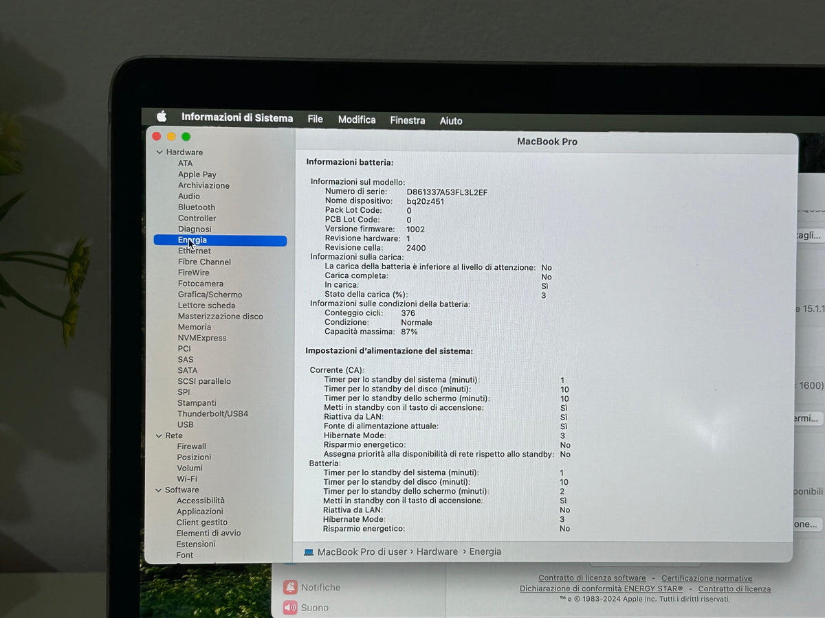 MacBook Pro (2020) M1 [13,3", Touch Bar, Apple M1 3,2GHz, 8GB RAM, 256GB SSD, Apple 8 Core, macOS] Grigio