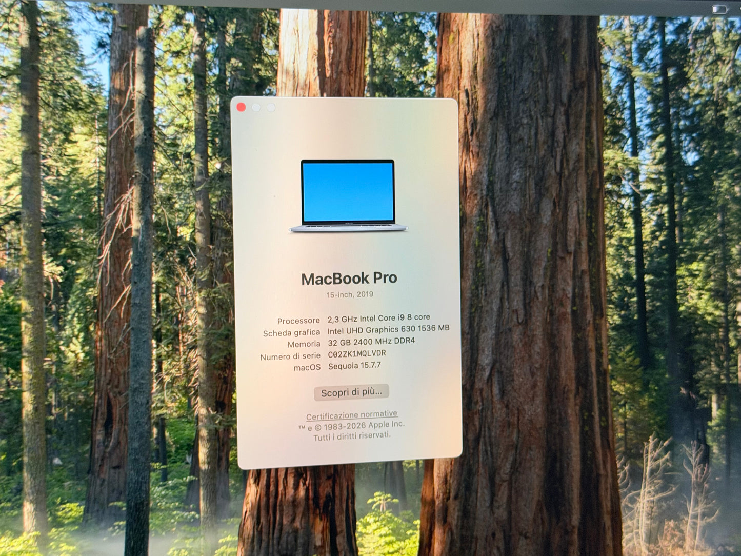 MacBook Pro (2019) [15,4", Touch Bar, Intel Core i9 2,3GHz, 32GB RAM, 1TB SSD, Intel UHD Graphics 630 + AMD Radeon Pro 560X, macOS] grigio