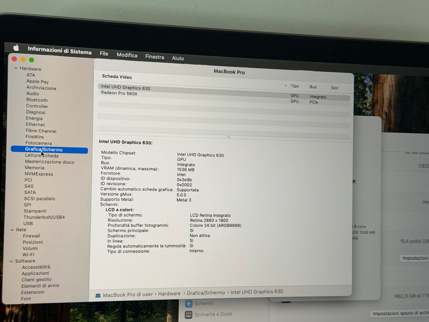 MacBook Pro (2019) [15,4", Touch Bar, Intel Core i9 2,3GHz, 32GB RAM, 1TB SSD, Intel UHD Graphics 630 + AMD Radeon Pro 560X, macOS] grigio