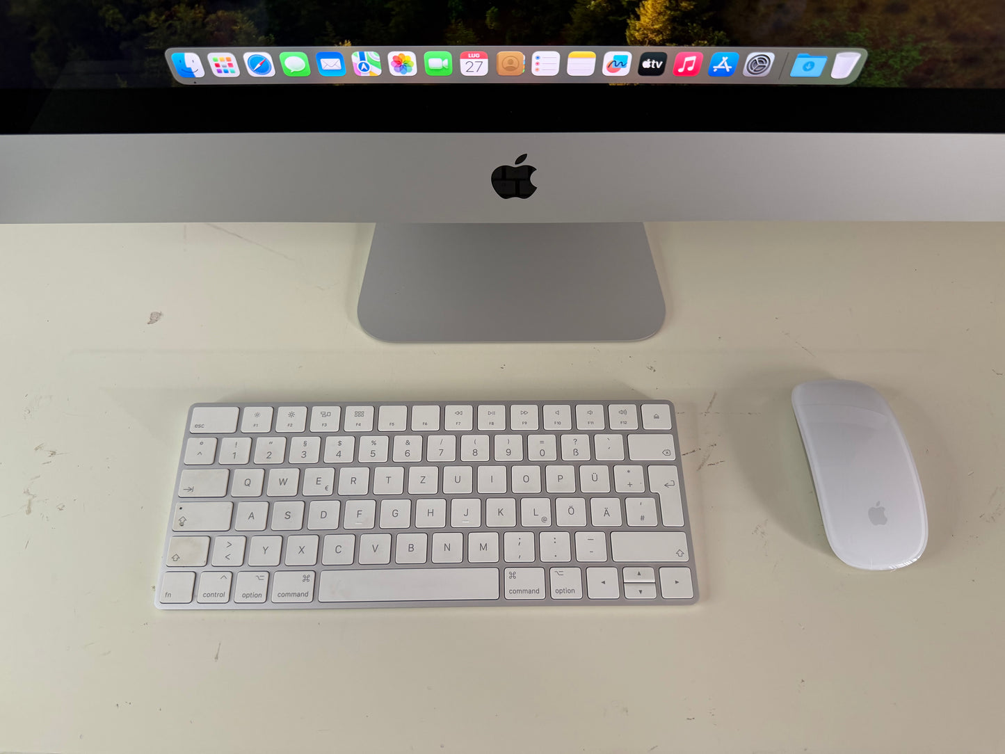 iMac (2019) [27", 5K, Retina, Intel Core i5 3,0GHz, 64GB RAM, 1TB Fusion Drive, AMD Radeon Pro 570X, macOS] argento