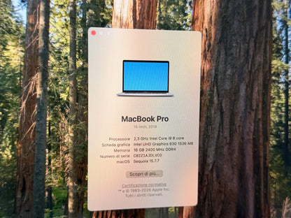 MacBook Pro (2019) [15,4", Touch Bar, Intel Core i9 2,3GHz, 16GB RAM, 512GB SSD, AMD Radeon Pro 560X, Mac OS X] Grigio