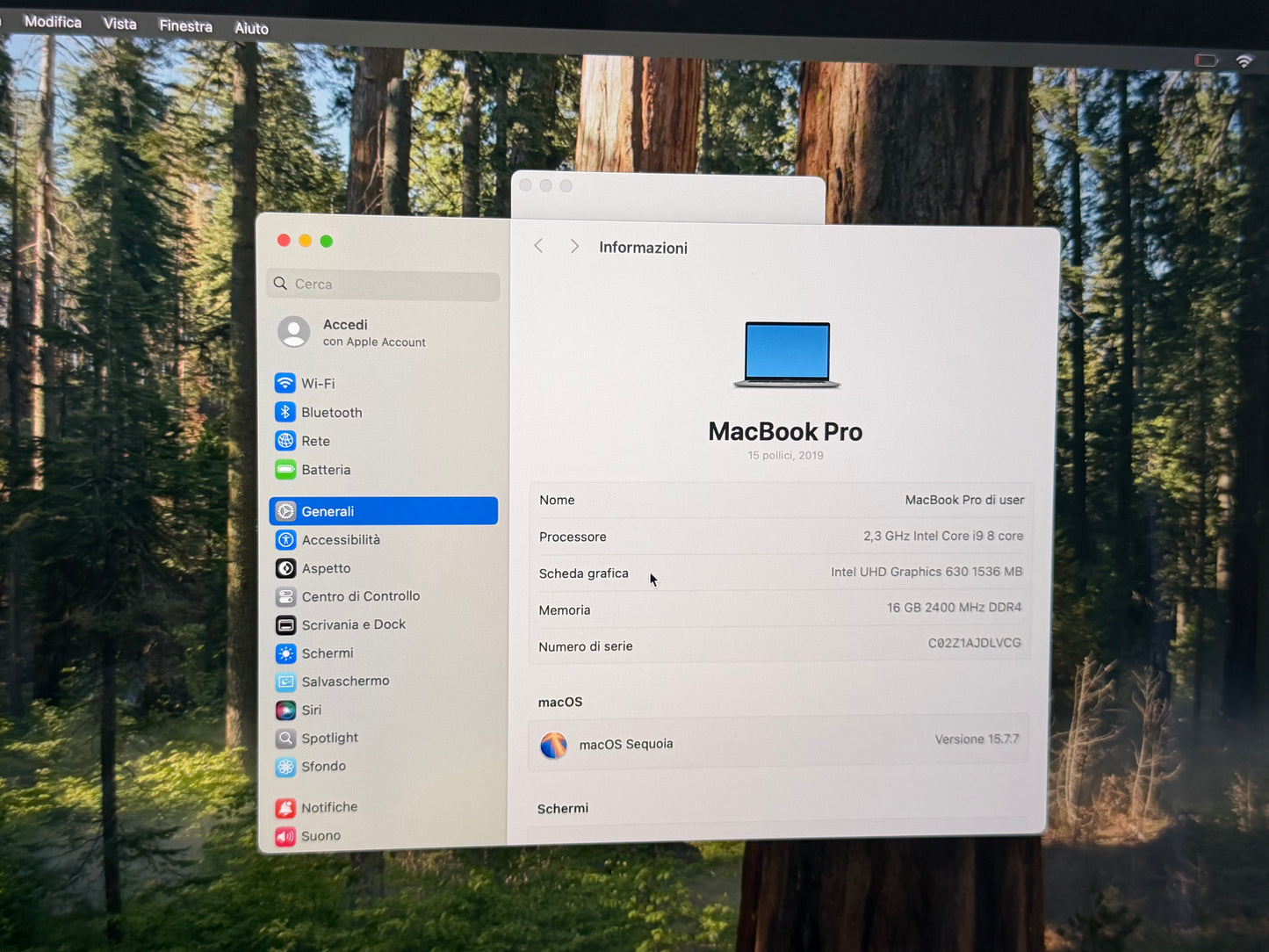 MacBook Pro (2019) [15,4", Touch Bar, Intel Core i9 2,3GHz, 16GB RAM, 512GB SSD, AMD Radeon Pro 560X, Mac OS X] Grigio