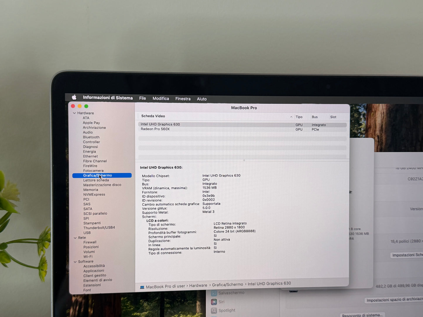 MacBook Pro (2019) [15,4", Touch Bar, Intel Core i9 2,3GHz, 16GB RAM, 512GB SSD, AMD Radeon Pro 560X, Mac OS X] Grigio