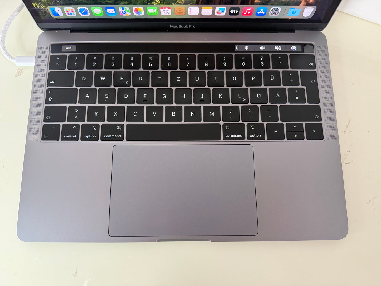 MacBook Pro (2019) [13,3", Touch Bar, Intel Core i5 1,4GHz, 8GB RAM, 256GB SSD, Intel Iris Plus Graphics 645, Mac OS X] grigio