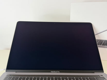 MacBook Pro (2019) [13,3", Touch Bar, Intel Core i5 1,4GHz, 8GB RAM, 256GB SSD, Intel Iris Plus Graphics 645, Mac OS X] grigio