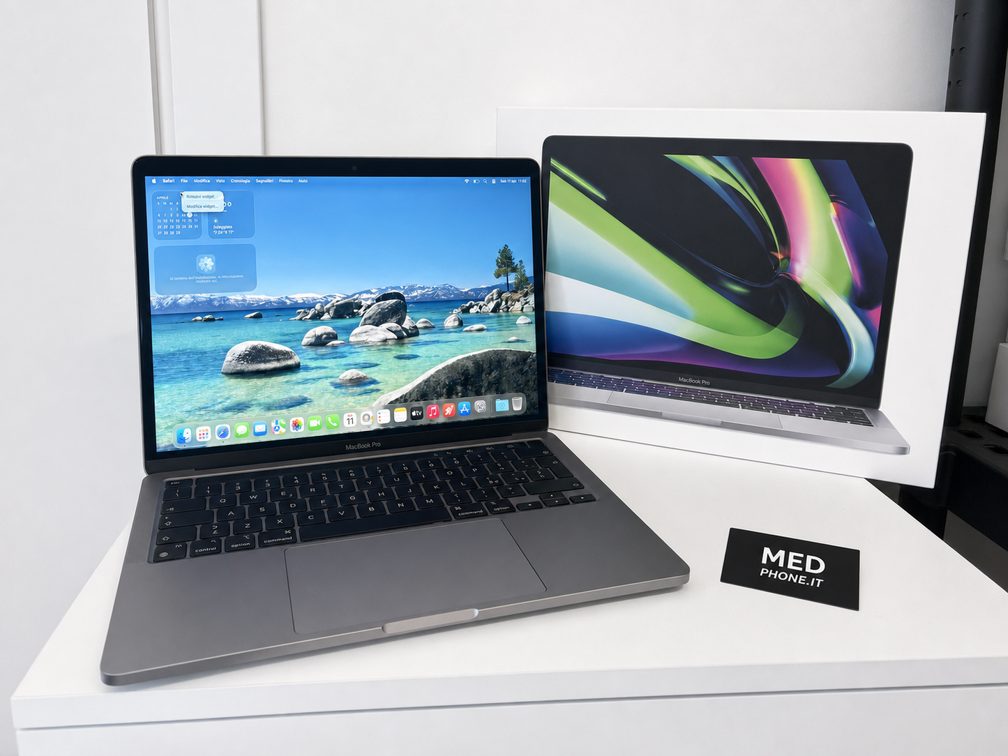 MacBook Pro (Mid 2022) [13,3", Liquid Retina, Touch Bar, Apple M2 8-Core 3,2GHz, 8GB RAM, 256GB SSD, Apple 10-Core, macOS] Grigio